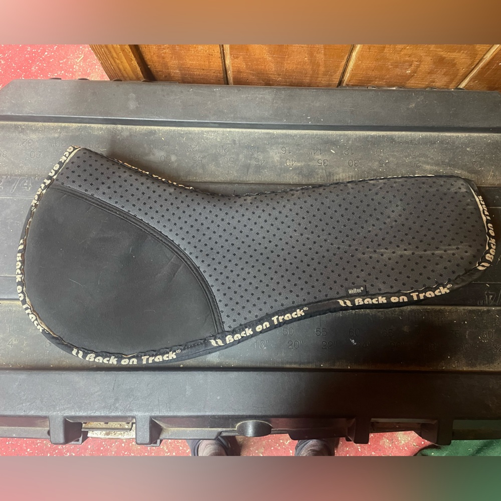 Back on Track Aurora Impact Half Pad